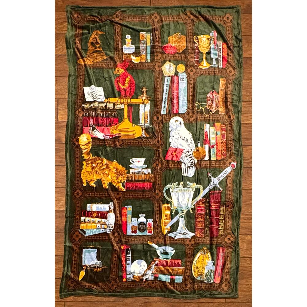 Vera Bradley Harry Potter Throw Blanket Hogwarts Library Books 2025 Plush NWT